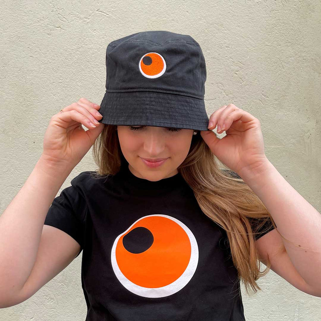 Orange bucket hat googly hot sale eyes